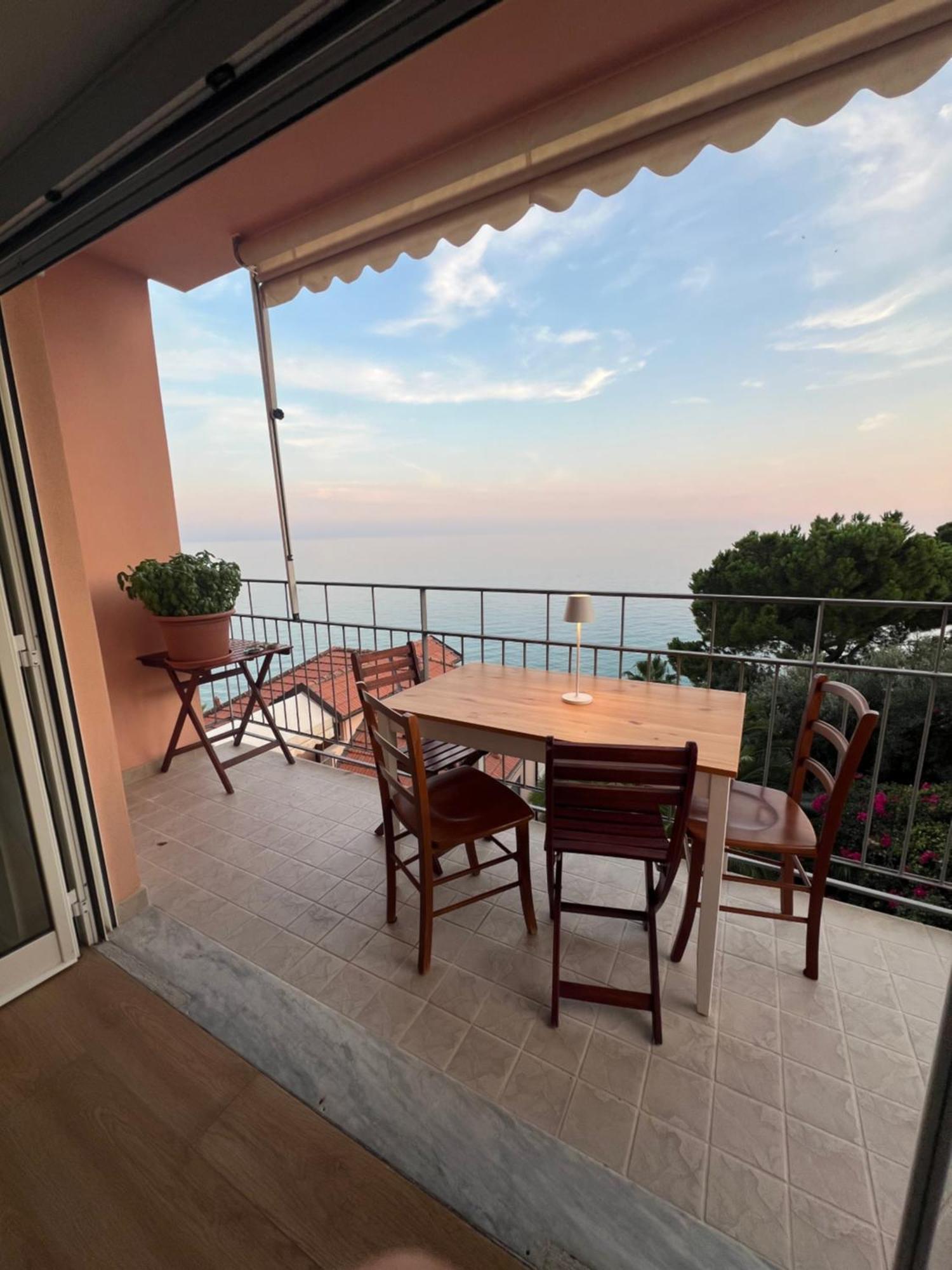La Casa Alle Calandre Ventimiglia Eksteriør billede